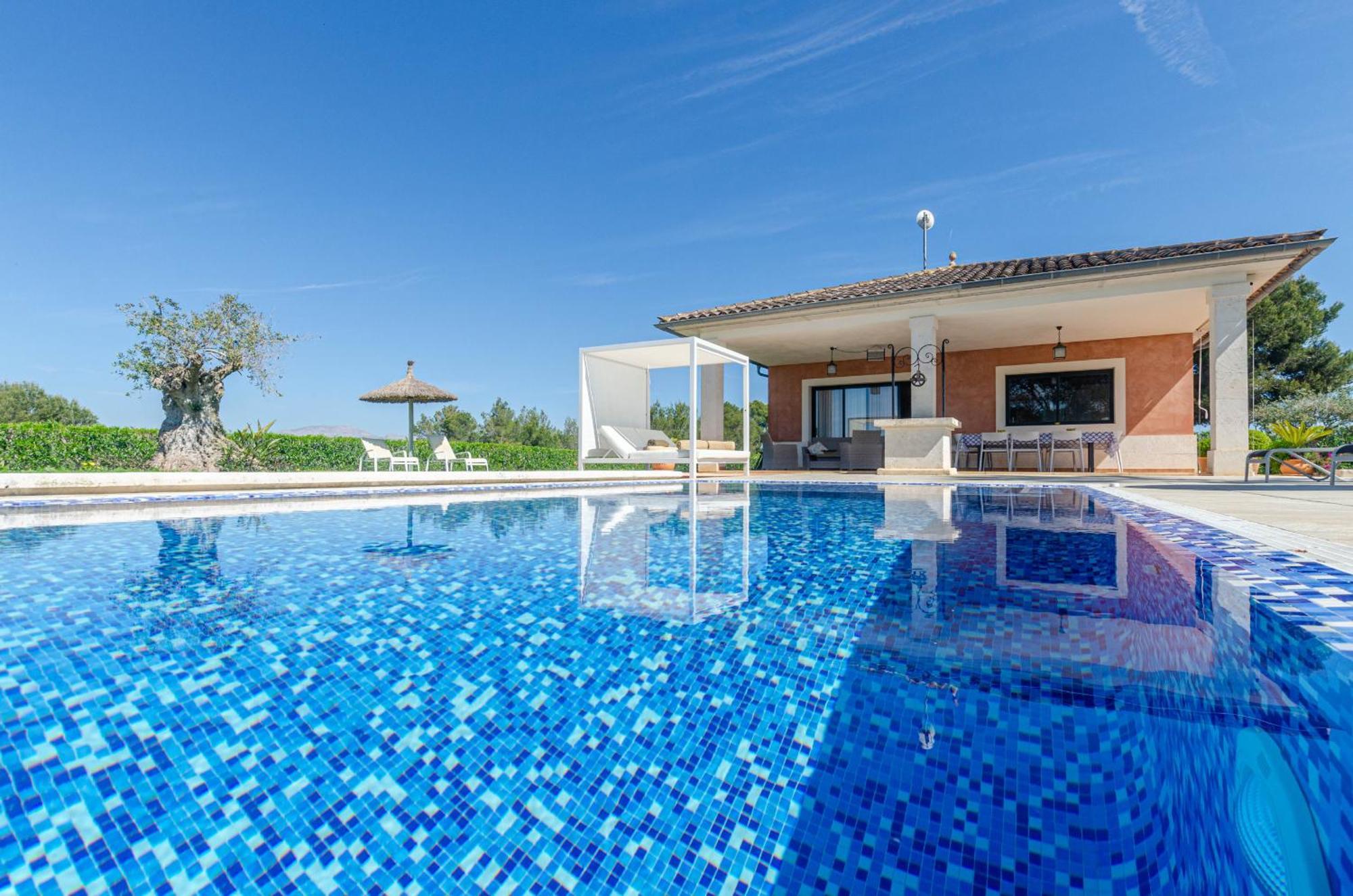 Yourhouse Romani Villa Muro Bagian luar foto
